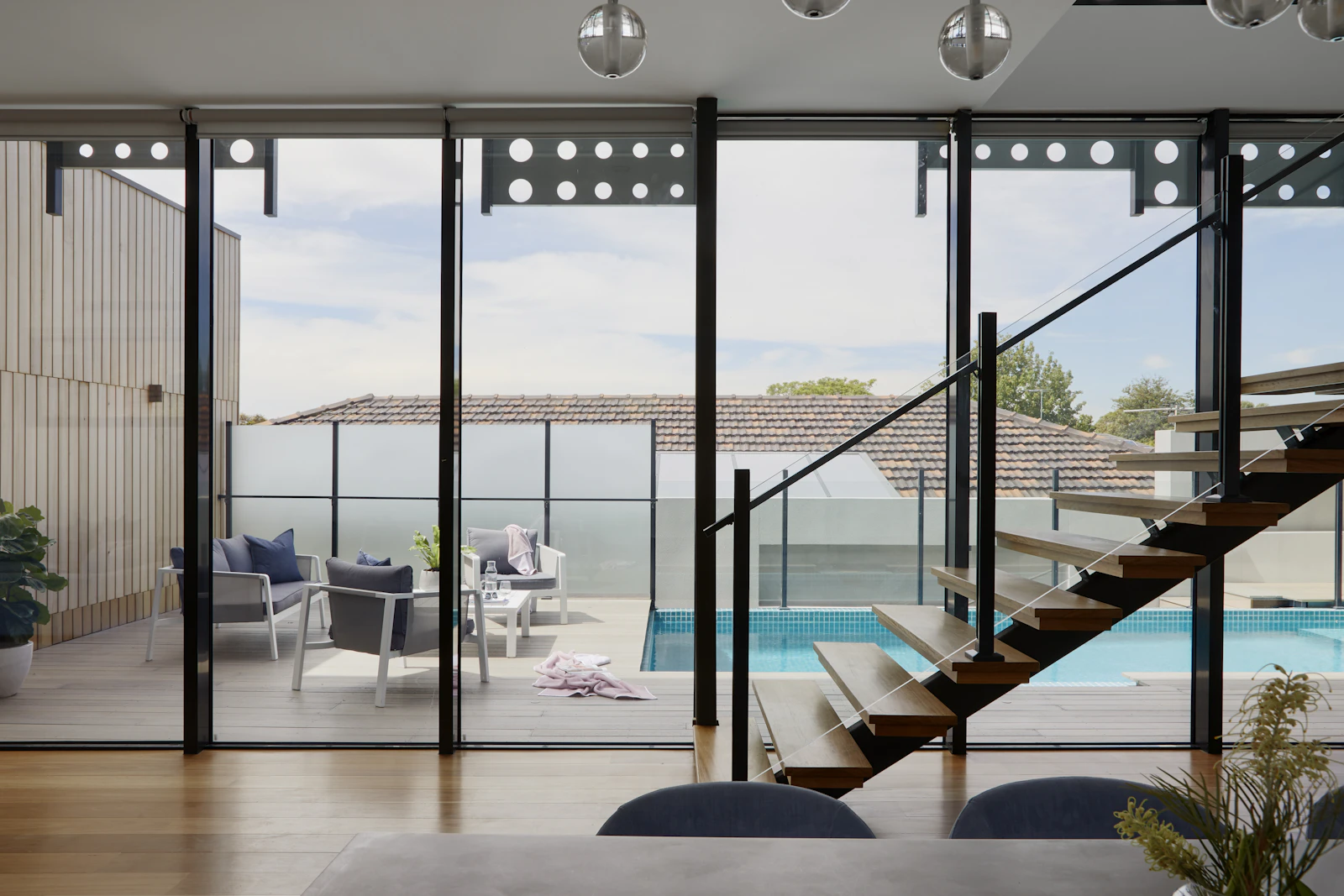 Chandel Royal Greens Villas - Family lounge