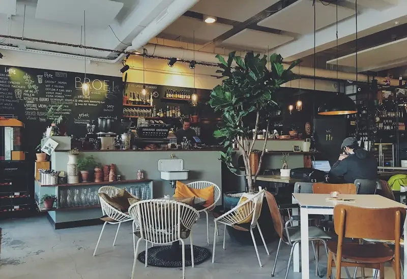 Restaurant / Café